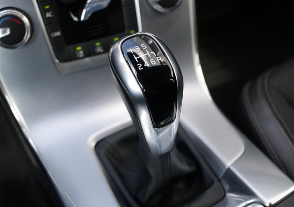 Volvo V60 Cross Country cena 87955 przebieg: 110535, rok produkcji 2018 z Kleczew małe 466